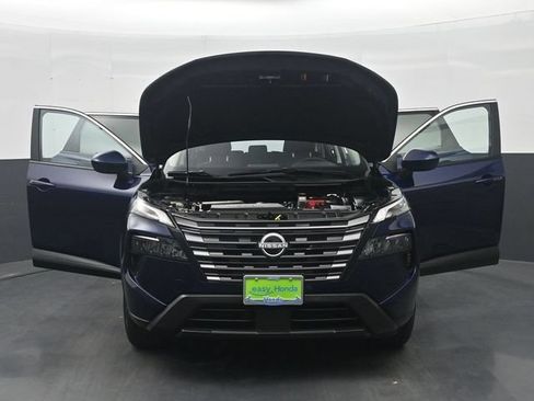 Used 2026 Nissan Rogue SV FWD image 35