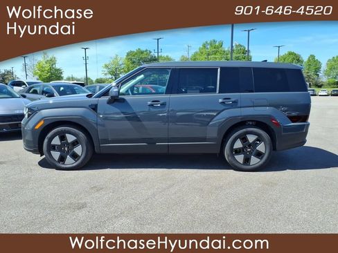 Used 2026 Hyundai Santa Fe SE FWD image 2