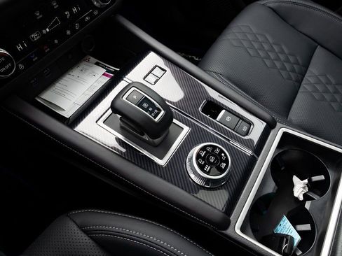 New 2025 Mitsubishi Outlander SEL Black Edition AWD/4WD image 17