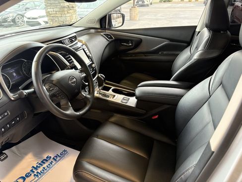 Used 2023 Nissan Murano SL w/ SL Moonroof Package image 2