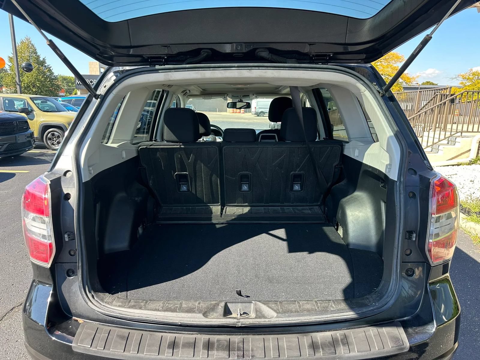 Used 2015 Subaru Forester 2.5i Premium w/ All-Weather Package AWD/4WD image 7