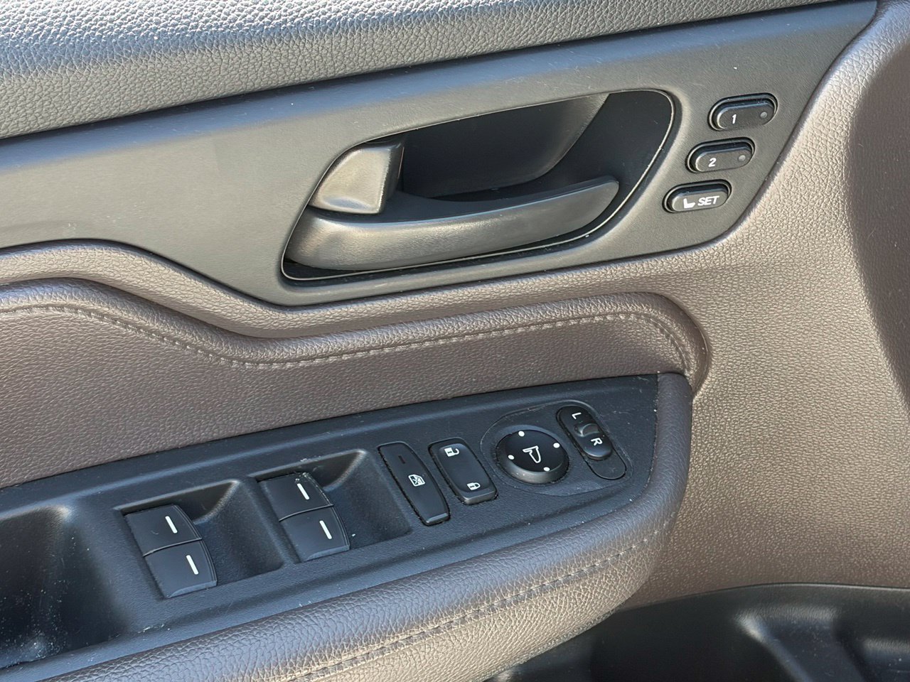 Used 2018 Honda Odyssey EX-L image 7