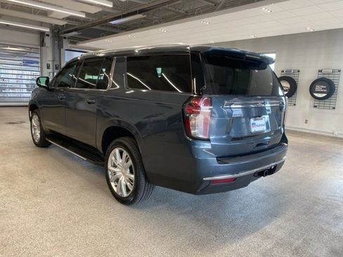 Used 2021 Chevrolet Suburban LS AWD/4WD image 8