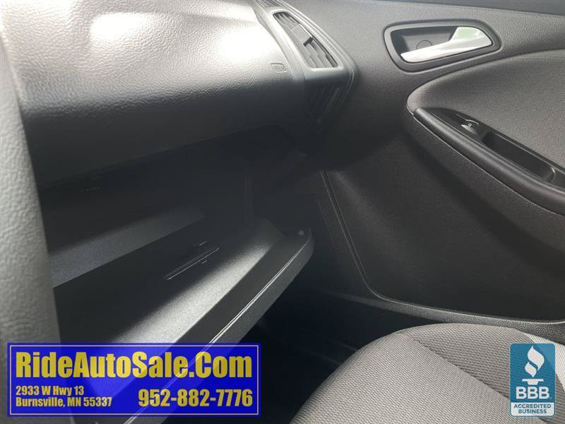 Used 2013 Ford Focus SE w/ SE Winter Pkg FWD image 35