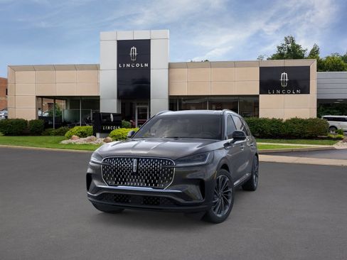 New 2026 Lincoln Aviator Reserve AWD/4WD image 2