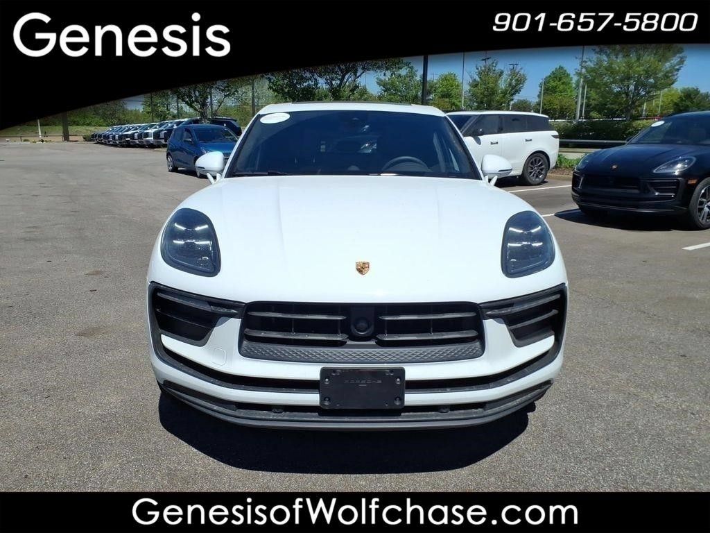 Used 2025 Porsche Macan AWD/4WD image 8