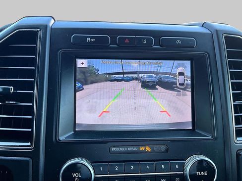 Used 2019 Ford Expedition Limited w/ Equipment Group 301A RWD image 29