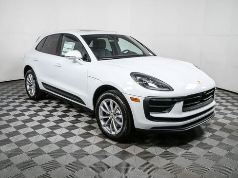 Certified 2026 Porsche Macan Turbo AWD/4WD image 28