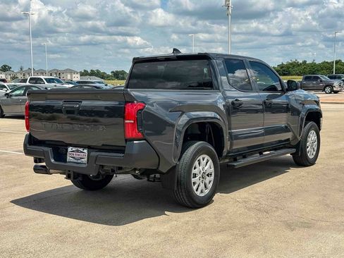 Used 2024 Toyota Tacoma SR RWD image 3