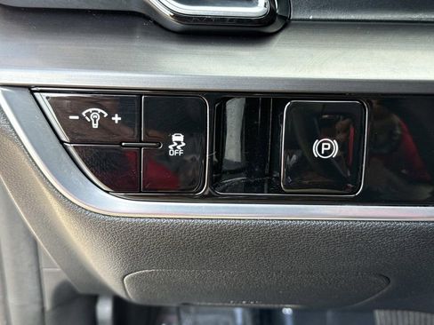 Used 2023 Kia Sportage EX image 41