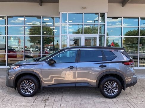 Certified 2025 Nissan Rogue S FWD image 4