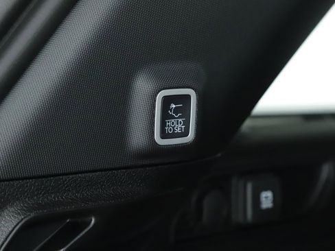 New 2025 Jeep Grand Cherokee Limited image 40