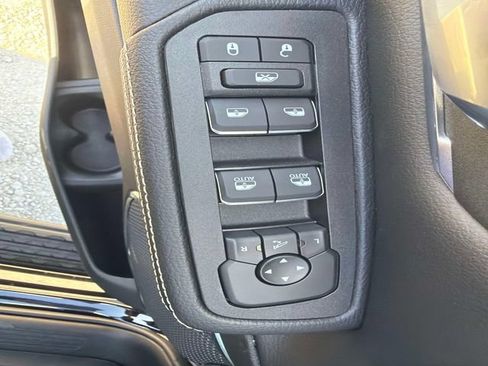 New 2026 RAM 1500 Laramie w/ Night Edition AWD/4WD image 19