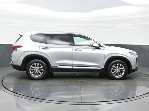 Used 2019 Hyundai Santa Fe SEL w/ Cargo Package image 7