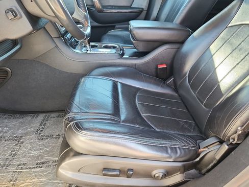 Used 2016 GMC Acadia Denali AWD/4WD image 9