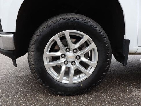 Used 2021 Chevrolet Silverado 1500 LT AWD/4WD image 27