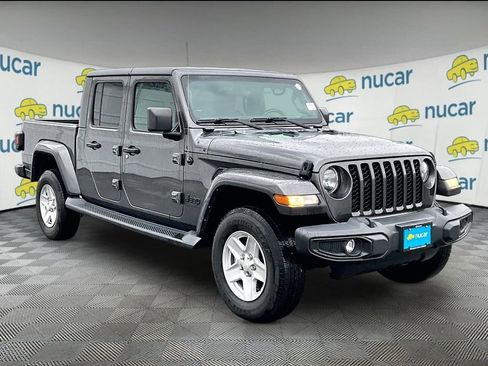 Used 2023 Jeep Gladiator Sport image 1