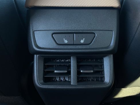 Used 2025 Chevrolet Equinox ACTIV w/ Convenience Package III image 20