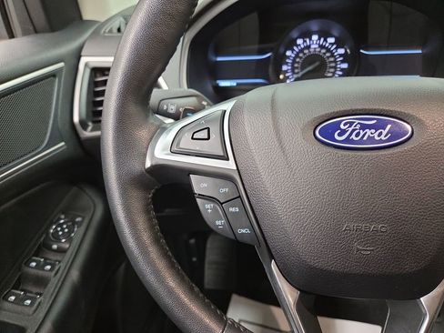 Used 2022 Ford Edge SEL w/ Convenience Package AWD/4WD image 21