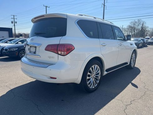 Used 2016 INFINITI QX80 4WD w/ Deluxe Technology Package image 6