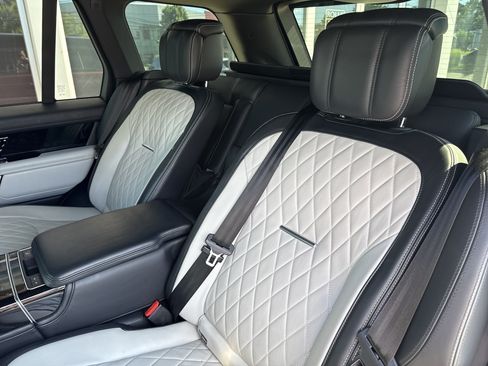 Used 2019 Land Rover Range Rover SV Autobiography Dynamic AWD/4WD image 39