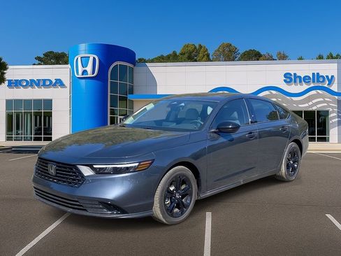 New 2025 Honda Accord SE image 4