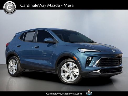 Used 2024 Buick Encore GX Preferred FWD image 1