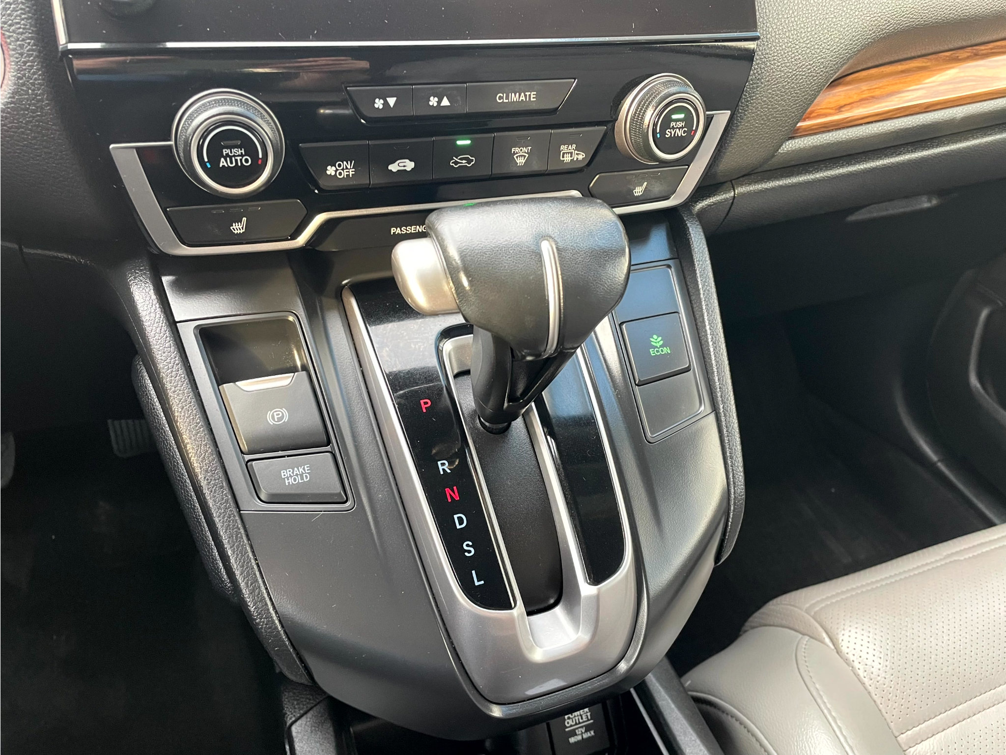 Used 2018 Honda CR-V Touring image 18