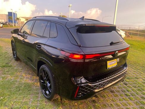 New 2026 Volkswagen Tiguan SE R-Line image 23