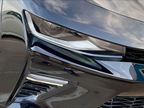 Used 2018 Chevrolet Camaro SS RWD image 27