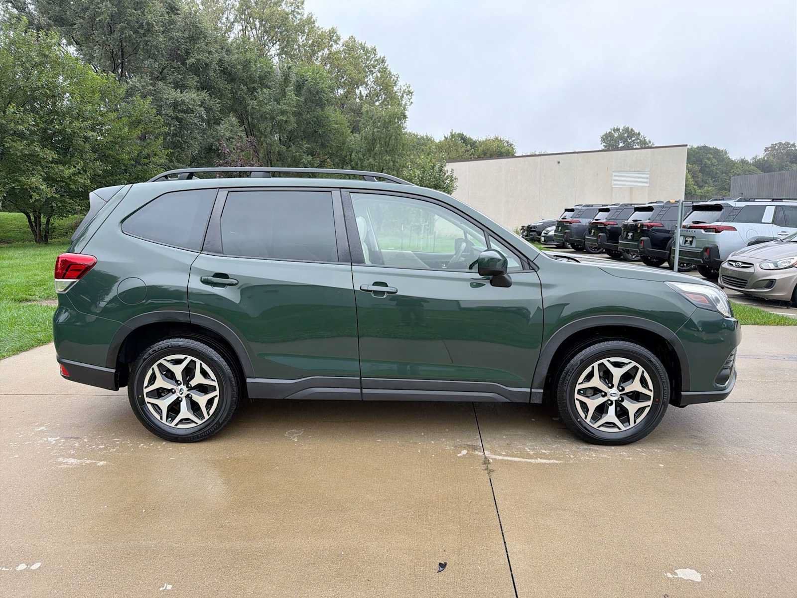 Used 2024 Subaru Forester Premium AWD/4WD image 7