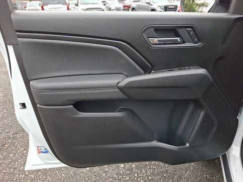 New 2026 GMC Canyon Elevation w/ Convenience Package image 9