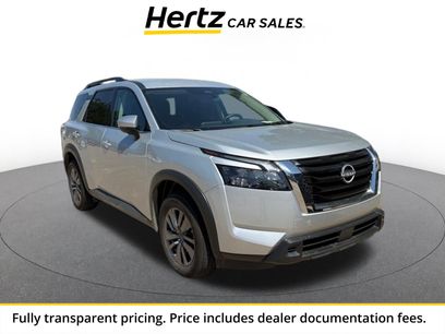 Used 2025 Nissan Pathfinder SV