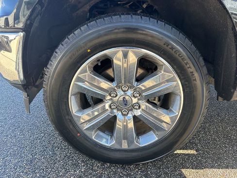 Used 2018 Ford F150 XLT w/ Equipment Group 302A Luxury image 35