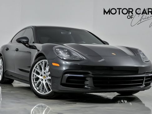 Used 2020 Porsche Panamera image 1