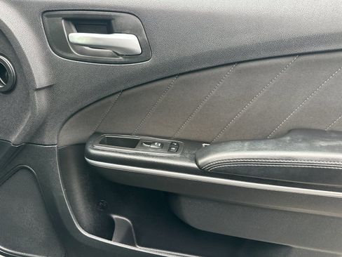 Used 2019 Dodge Charger Scat Pack RWD image 19