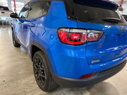 New 2026 Jeep Compass Latitude image 17