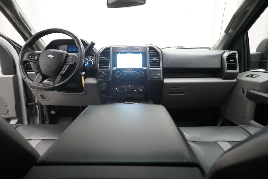 Used 2017 Ford F150 XLT w/ Equipment Group 302A Luxury AWD/4WD image 5
