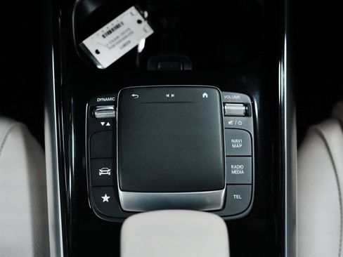 Used 2023 Mercedes-Benz GLA 250 4MATIC image 26