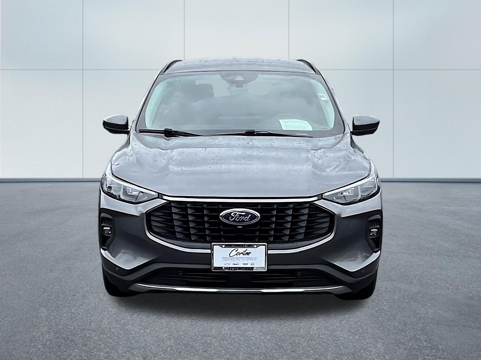 Used 2024 Ford Escape Platinum AWD/4WD image 2