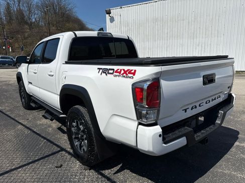 Used 2023 Toyota Tacoma TRD Off-Road w/ Technology Package image 5
