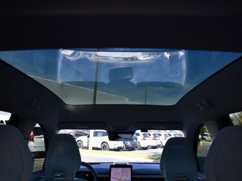 New 2025 Volvo EX90 Ultra image 27