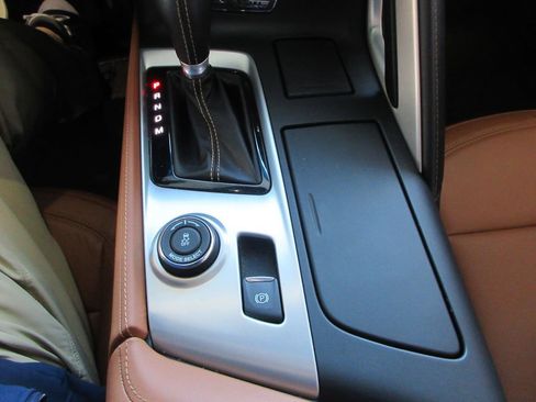 Used 2016 Chevrolet Corvette Stingray Coupe w/ 2LT Preferred Equipment Group image 24