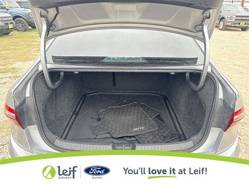 Used 2021 Volkswagen Jetta SE image 24