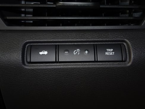 New 2025 Nissan Altima 2.5 SR w/ SR Premium Package image 32