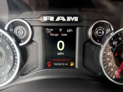 Used 2023 RAM 2500 Tradesman w/ Chrome Appearance Group AWD/4WD image 10