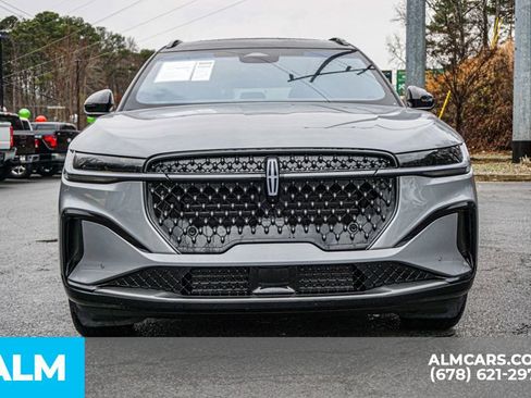 Used 2024 Lincoln Nautilus Reserve w/ Equipment Group 202A image 10