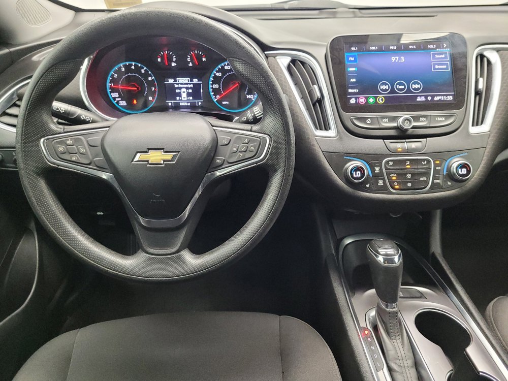 Used 2020 Chevrolet Malibu LT FWD image 22