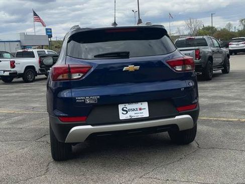 Used 2023 Chevrolet TrailBlazer LT w/ Convenience Package AWD/4WD image 7