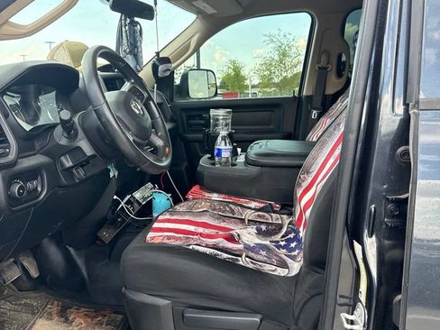 Used 2020 RAM 2500 Tradesman w/ Chrome Appearance Group AWD/4WD image 6